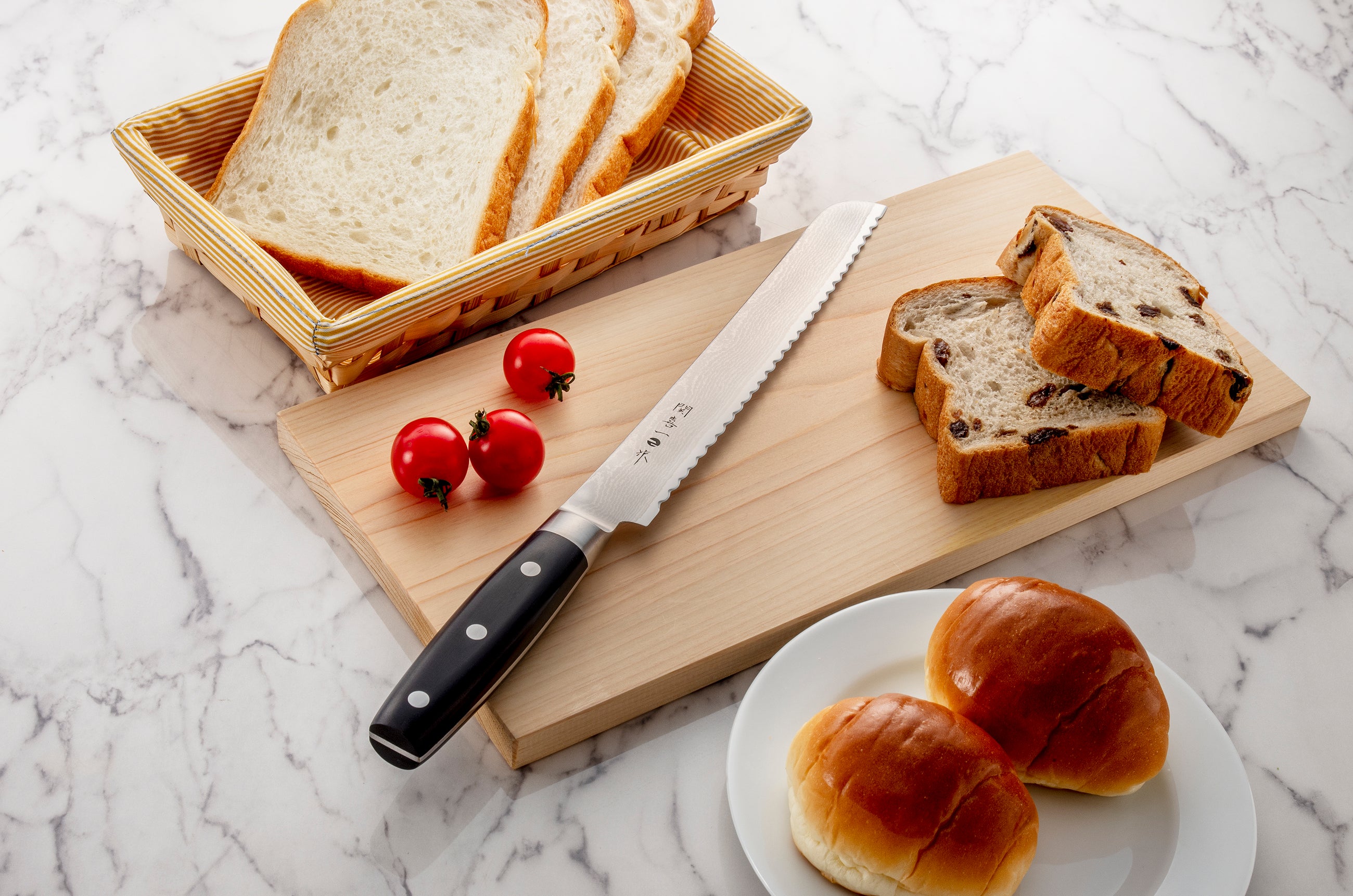 関喜一作、パン切り包丁225mm、ステンレスダマスカス鋼、芯材V金10号、積層強化木ハンドル