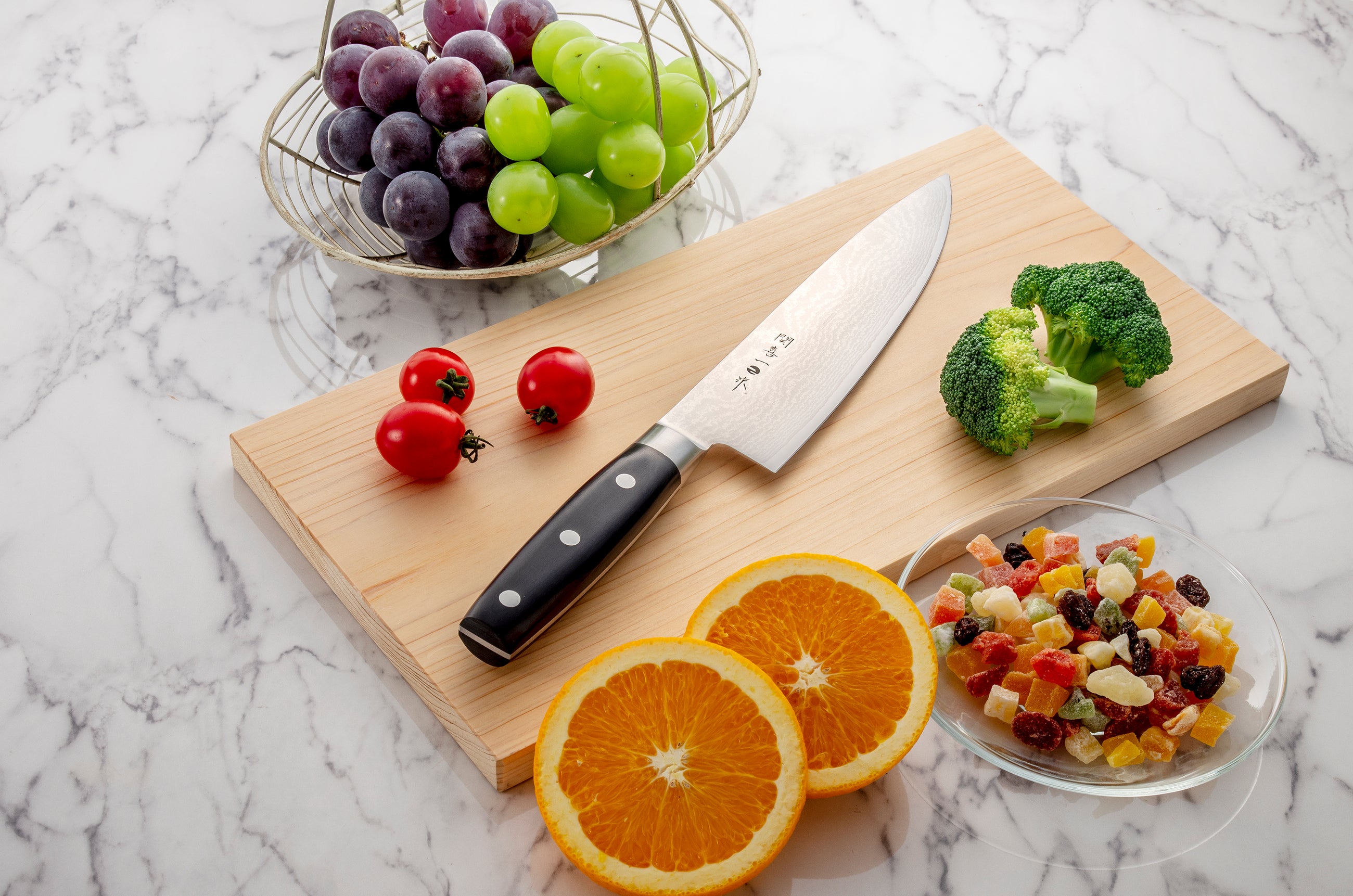 関喜一作、牛刀200mm、ステンレスダマスカス鋼、芯材V金10号、積層強化木ハンドル