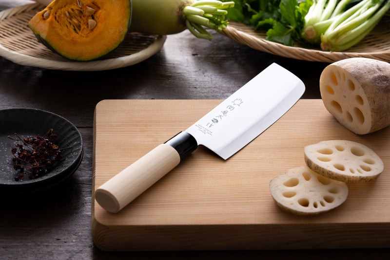 関亀太作、菜切り包丁175mm、SUS420J2ステンレス鋼、白木ハンドル